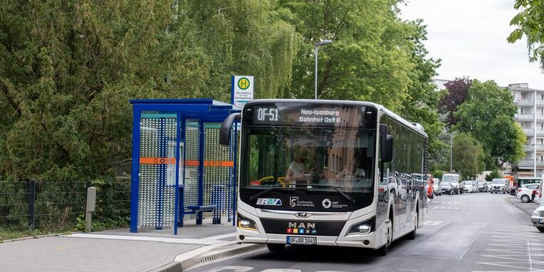 Bus   Endhaltestelle Gravenbruch