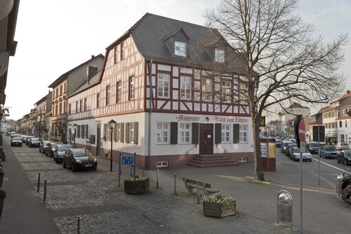 Das Stadtmuseum Haus Zum Löwen von aussen gesehen