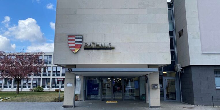 Haupteingang Rathaus Neu-Isenburg