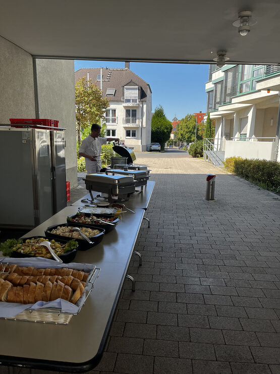 Ein reichhaltiges Grillbuffet rundete das erfolgreiche Sommerfest ab