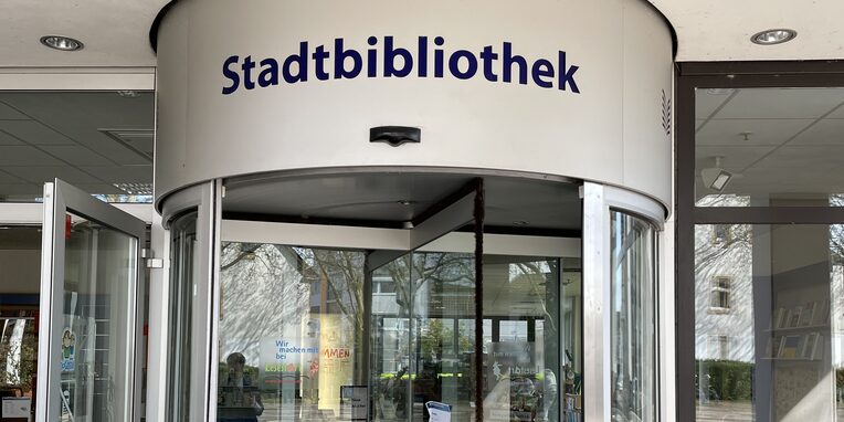 Haupteingang Stadtbibliothek