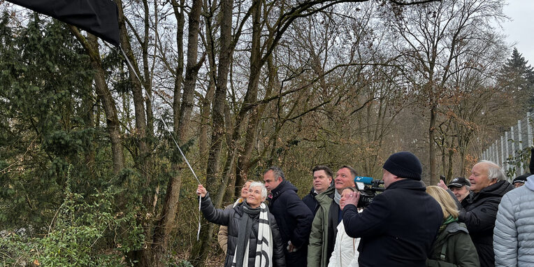 Einweihung Bernd-Hölzenbein-Weg