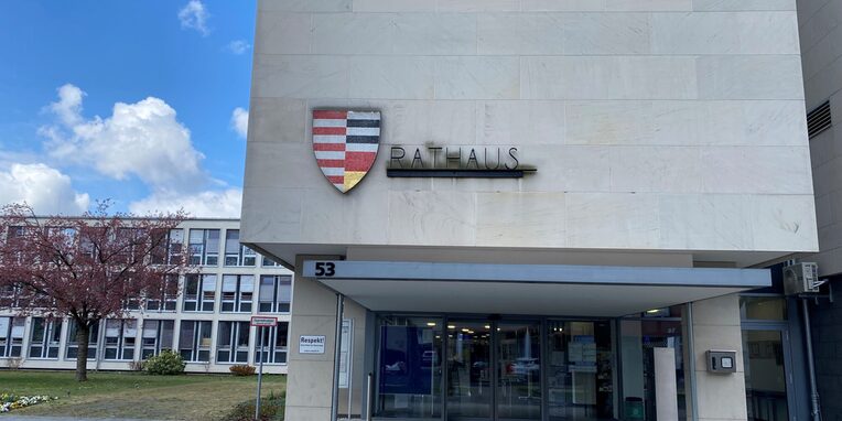 Haupteingang Rathaus Neu-Isenburg