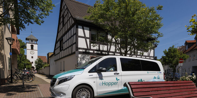 Hopper vor der Ev.-Ref. Kirche Am Marktplatz