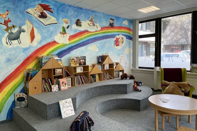 Kinderleseecke in der Stadtbibliothek Neu-Isenburg