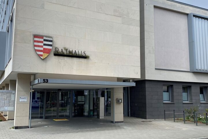 Haupteingang Rathaus Neu-Isenburg