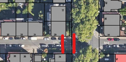 Luftbild Straßenmündung Stoltzestraße Ecke Hugenottenhalle mit roten Balken gekennzeichnet