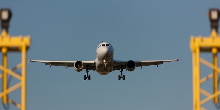 Flugzeug bei der Landung