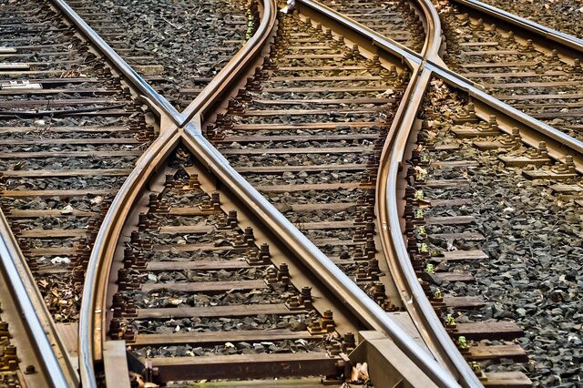Eisenbahnschienen, Weichen und Gleise