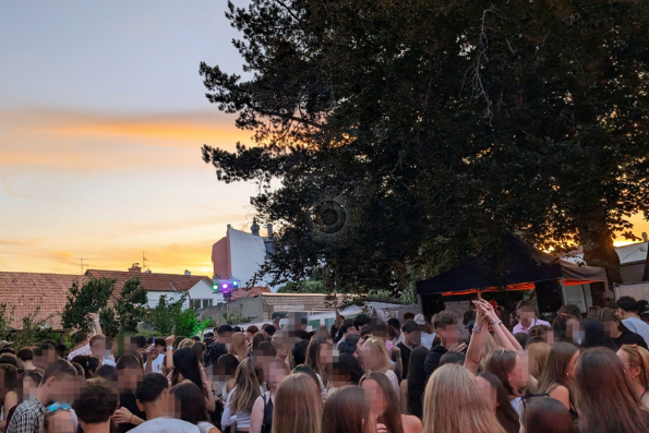 Party um die Ecke beim Altstadtfest 2025
