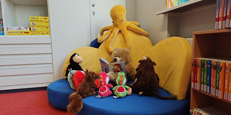 Vorlesen in der Stadtteilbibliothek Zeppelinheim